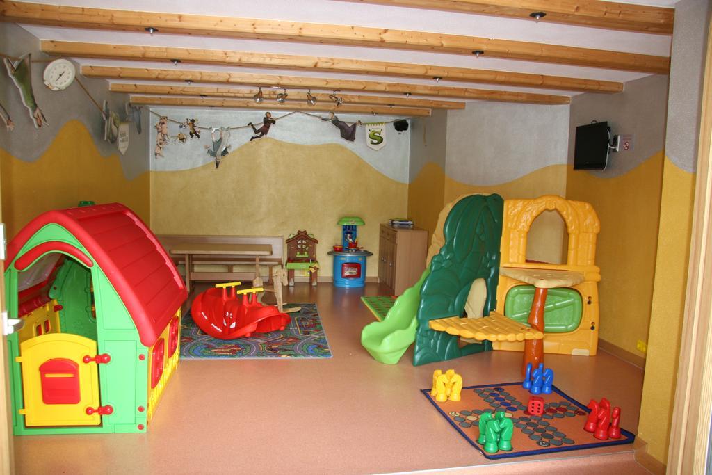 Landgasthof Hotel Zehenthof Пфарверфен Екстериор снимка