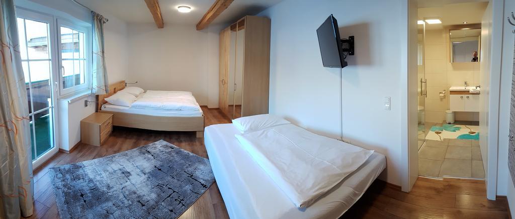 Landgasthof Hotel Zehenthof Пфарверфен Екстериор снимка