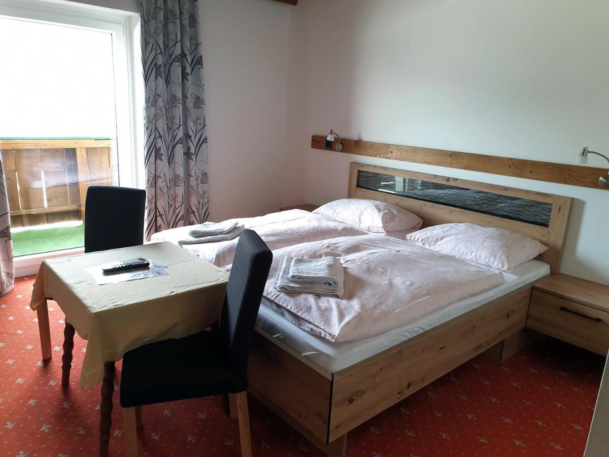 Landgasthof Hotel Zehenthof Пфарверфен Екстериор снимка
