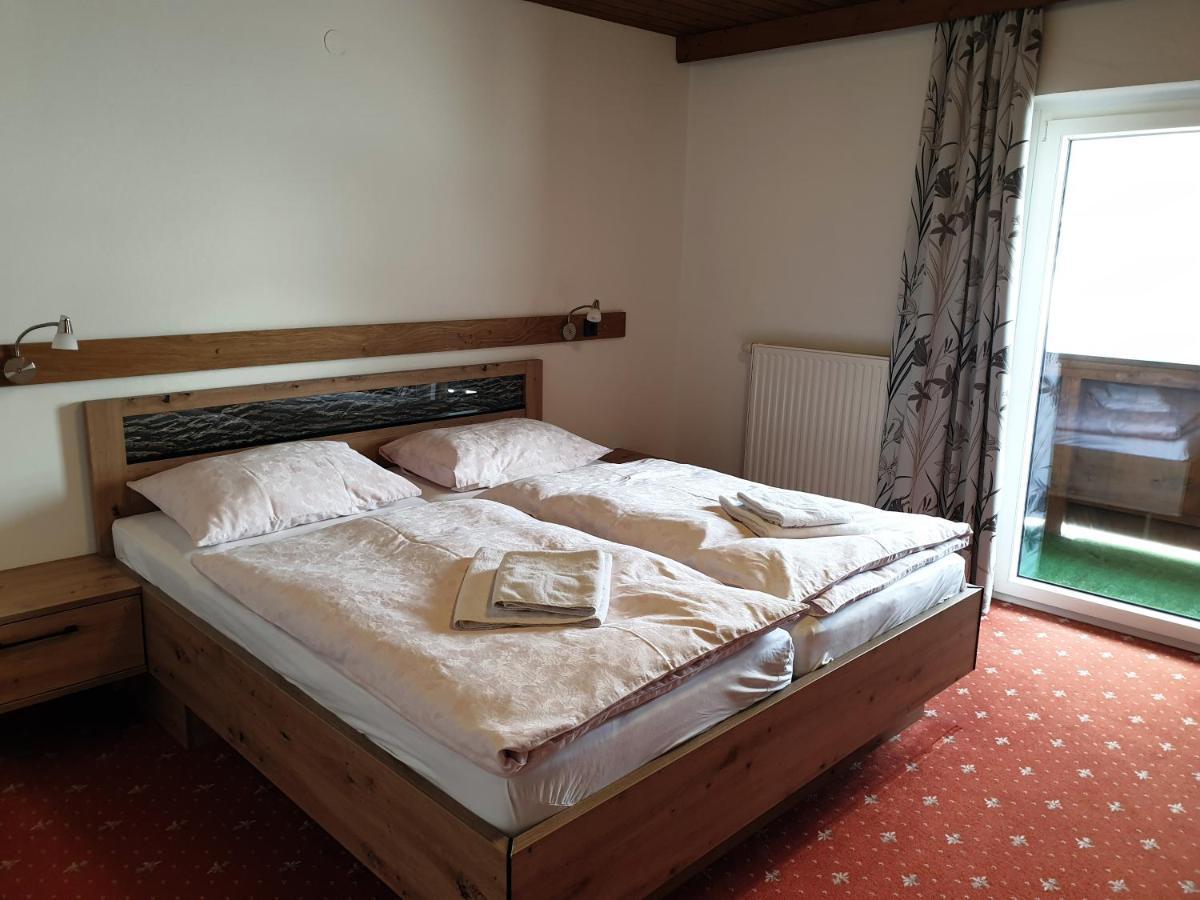 Landgasthof Hotel Zehenthof Пфарверфен Екстериор снимка